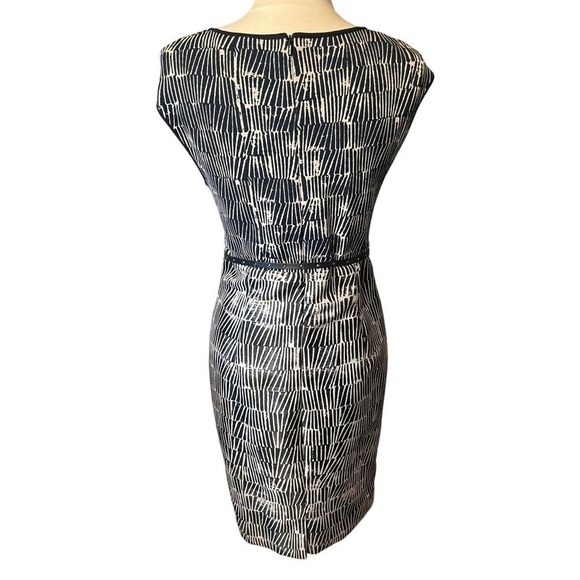 Max Mara Navy Blue Cream Knee Length Dress with Leather Belt IT 46 US Size 10 - Picture 6 of 13